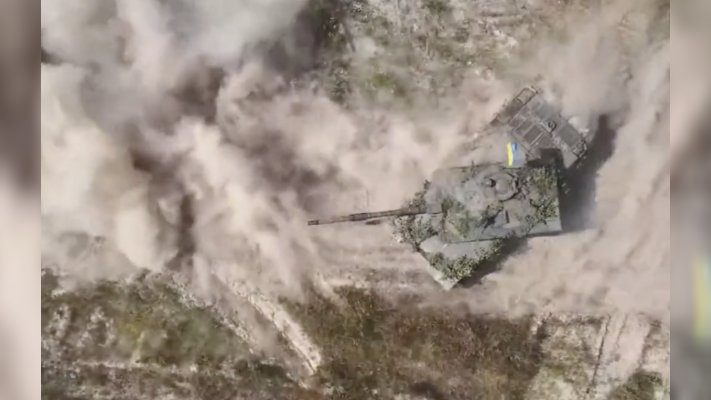 Pierwszy Challenger 2 stracony w Ukrainie. „Możesz wymienić kawałek metalu, ale nie możesz naprawić ludzkiego życia”