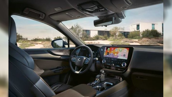 Nowy Lexus NX Overtrail. Idealny do jazdy w terenie? Ma nie tylko napęd 4x4