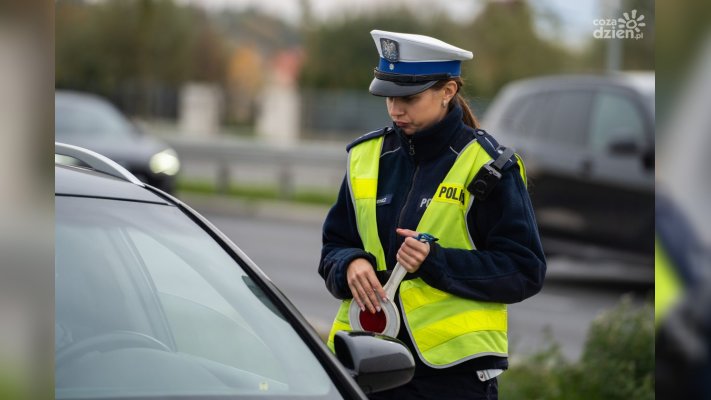 Pijany kierowca zatrzymany przez świadka