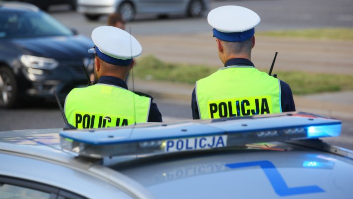 Przyjechała do szkoły po dziecko, ale coś było nie tak... Pracownicy wezwali policję
