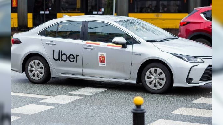 Co zostawiamy w Uberze? Od sztucznej szczęki po 3000 zł w gotówce!