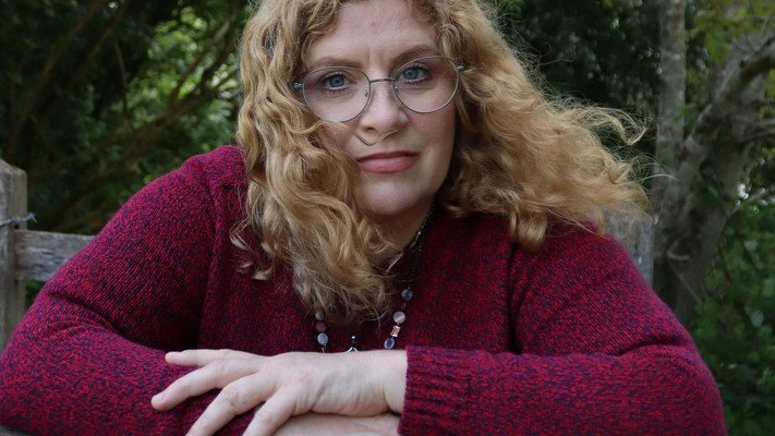 Od 18 lat mieszka w Wielkiej Brytanii. Marzenia o lepszym życiu się nie spełniły
