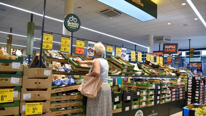 Biedronka zwróci klientom pieniądze. Znamy szczegóły