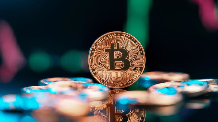 Wybuch kursu kryptowaluty po donieniach Bloomberga. Analitycy podali kluczową datę