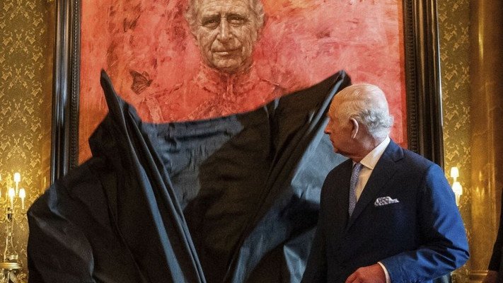 Portret Karola III to ukryte przesłanie? Ludzie okultyzmu nie mają wątpliwości