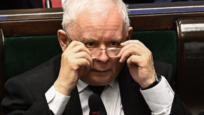Kaczyński stanie dzisiaj przed komisją do spraw wyborów kopertowych