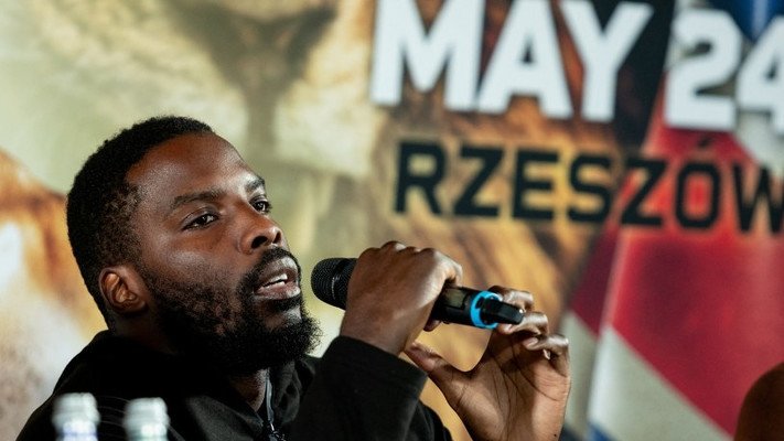 Znany bokser odgraża się przed hitową walką. Polak ma się czego obawiać